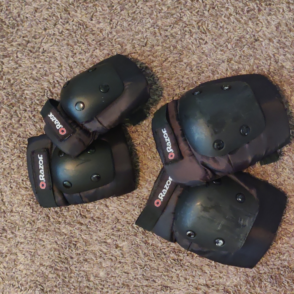Razor Elbow & Knee Pads